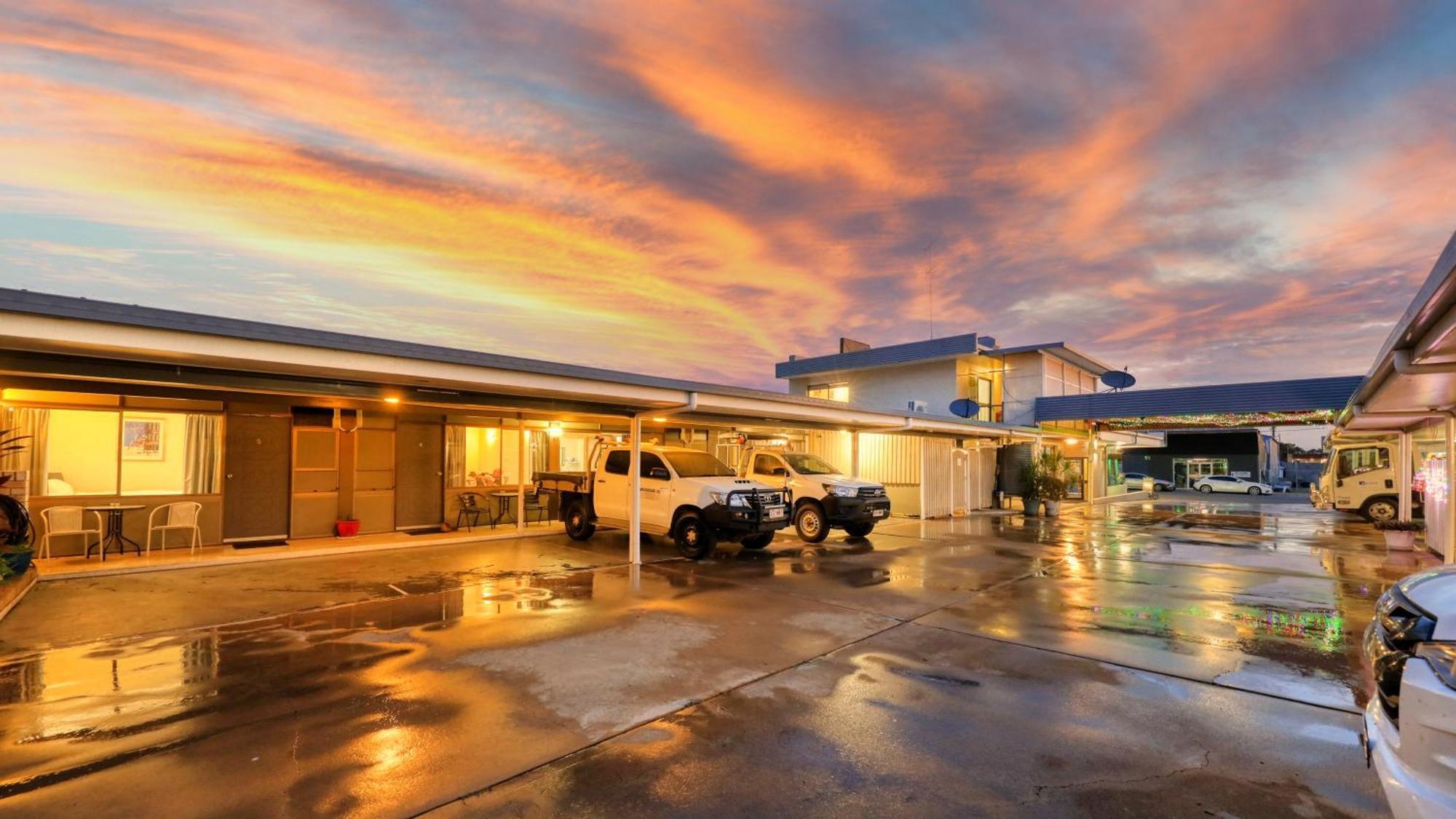Centre & Steakhouse Restaurant Hotel