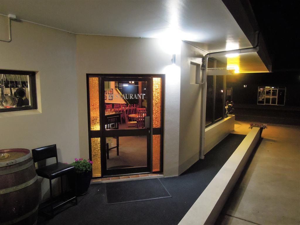 Centre & Steakhouse Restaurant 3*
